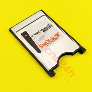 Adapter CF To PCMCIA Sandisk chuẩn công nghiệp dành cho máy CNC. Một đầu adapter cắm thẻ CF vào, đầu còn lại cắm vào máy CNC để rút / nạp dữ liệu.